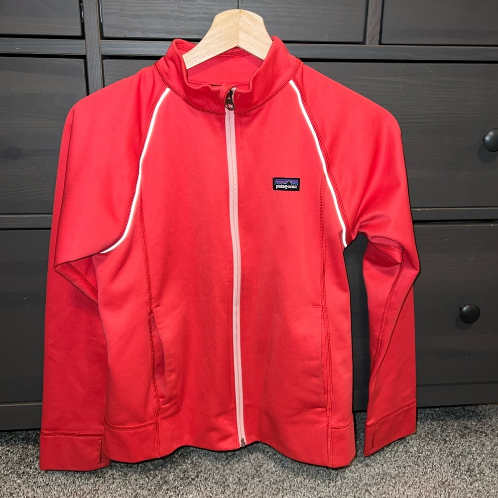 Patagonia jacket gently used, but looks new